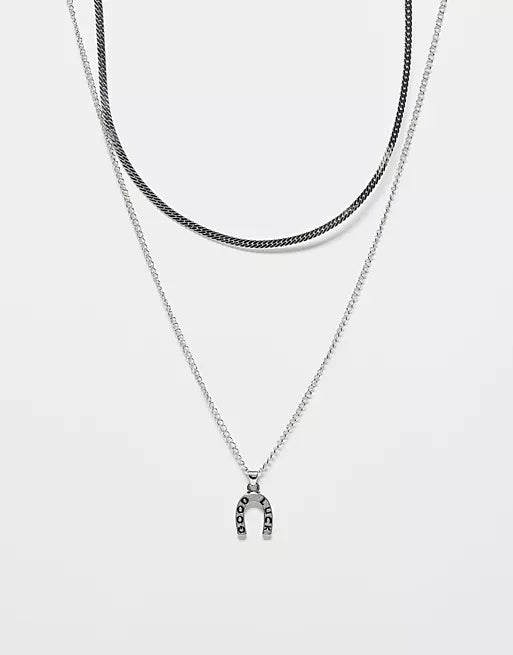 2 Pack Of Necklaces With Horse Shoe Pendant In Silver