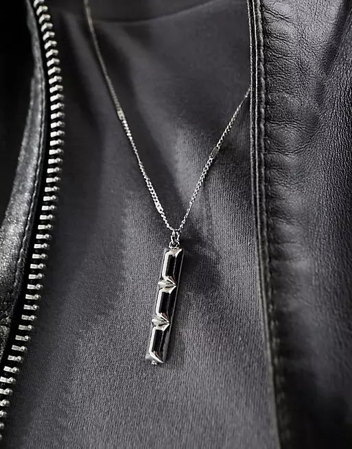 Textured Bar Pendant Necklace With Fine Chain In Silver