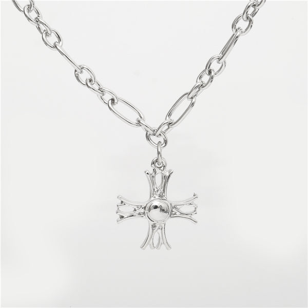 Cross Pendant Chain in Silver