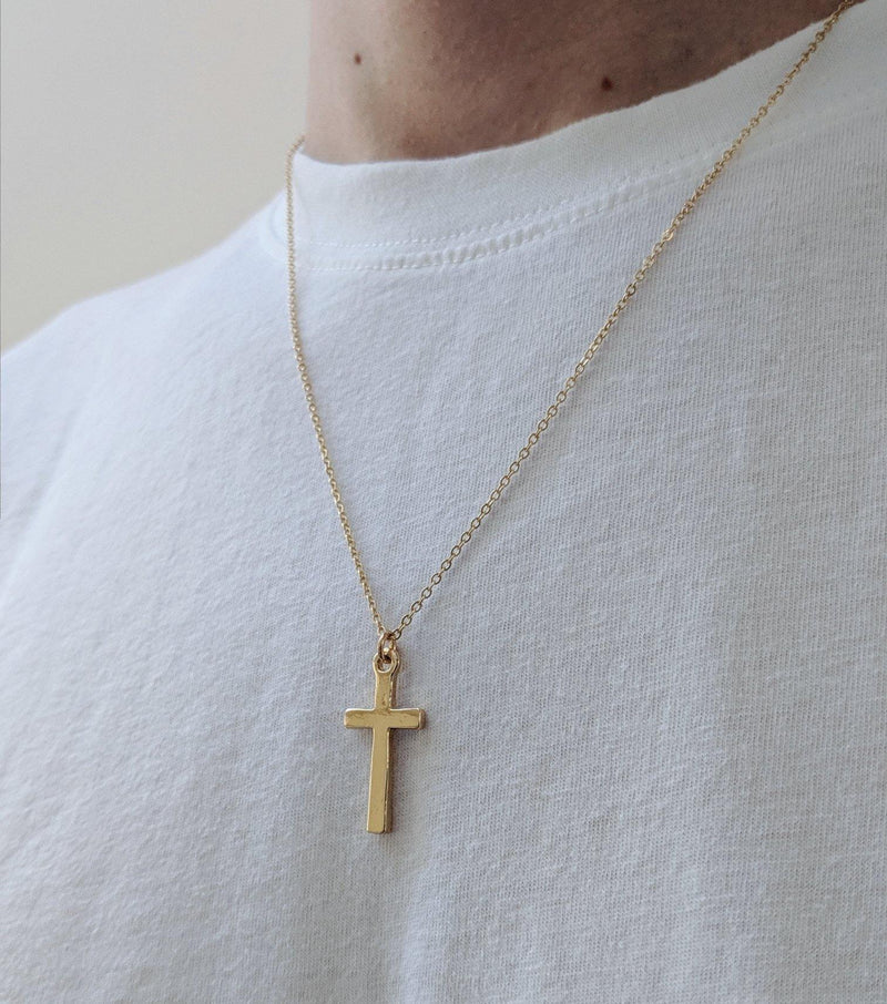 London Cross Pendant Necklace in Gold