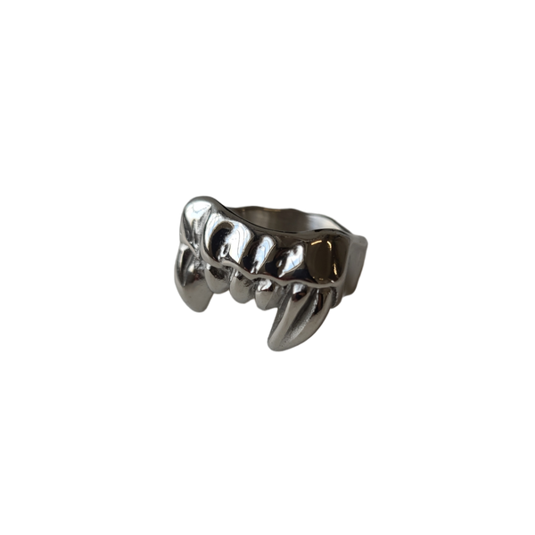 Lost Souls - Fang Ring in Silver Stainless Steel